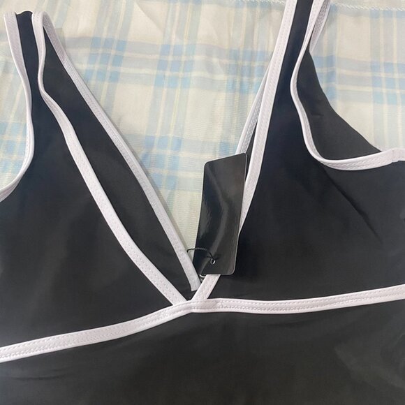 Chanel Plunging V-Neck Black And White One-Piece Swimsuit - Picture 7 of 10